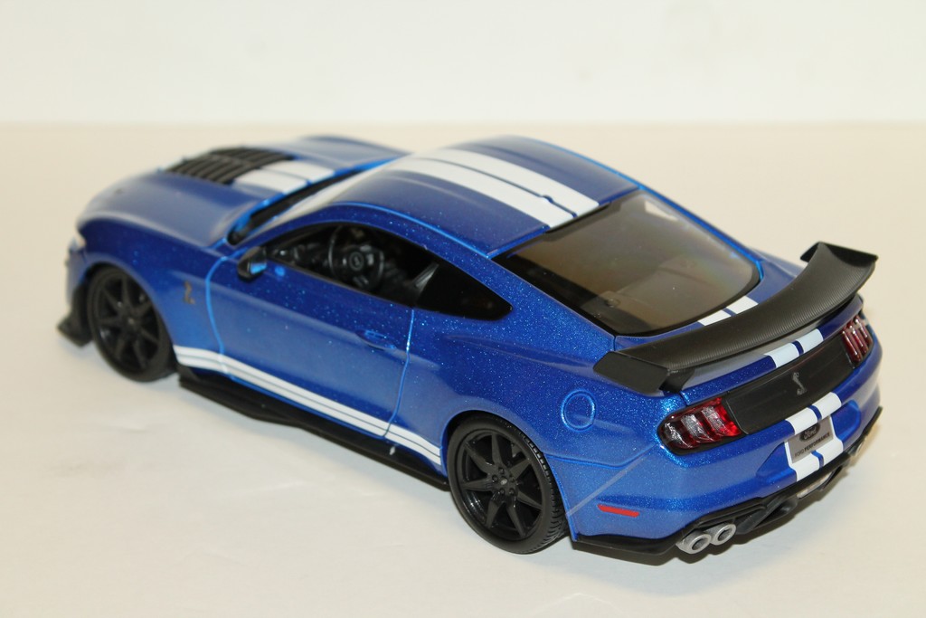 FORD MUSTANG SHELBY GT500 BLEU 2020 MAISTO 1/18°