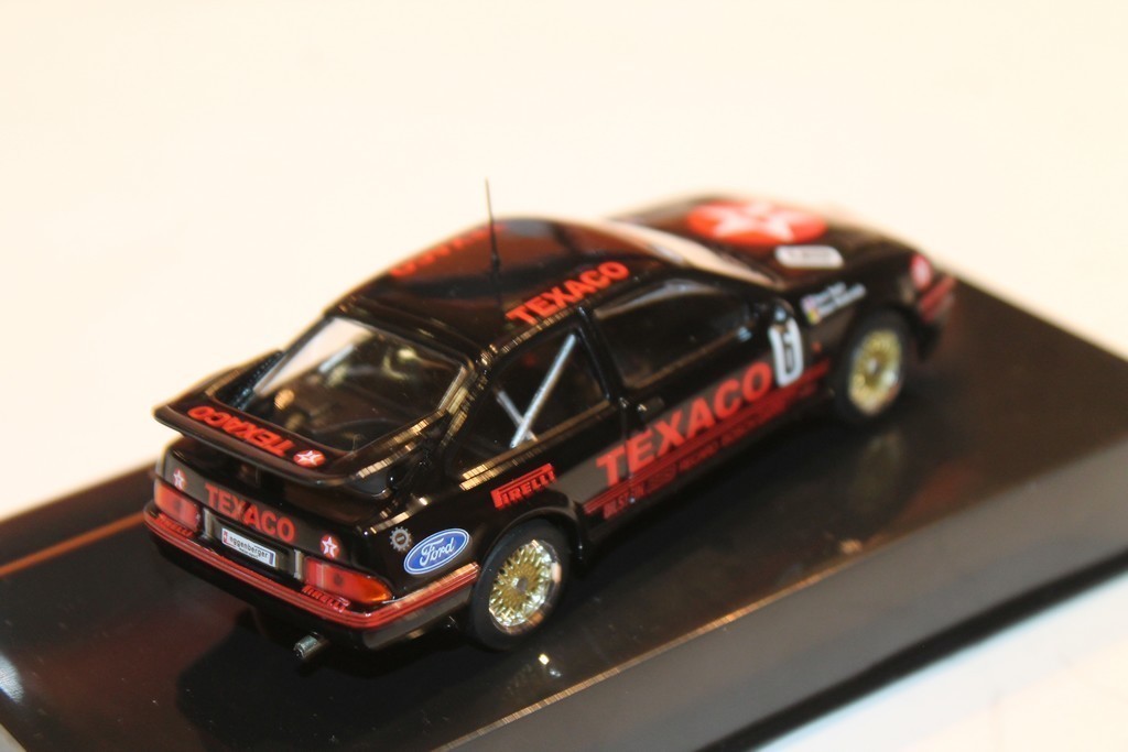 FORD SIERRA TEXACO 1987 IXO 1/43°