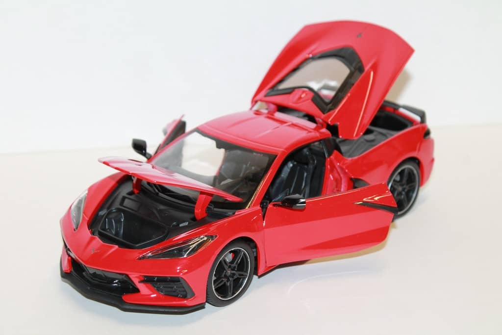 CHEVROLET CORVETTE STINGRAY ROUGE 2020 MAISTO 1/18°