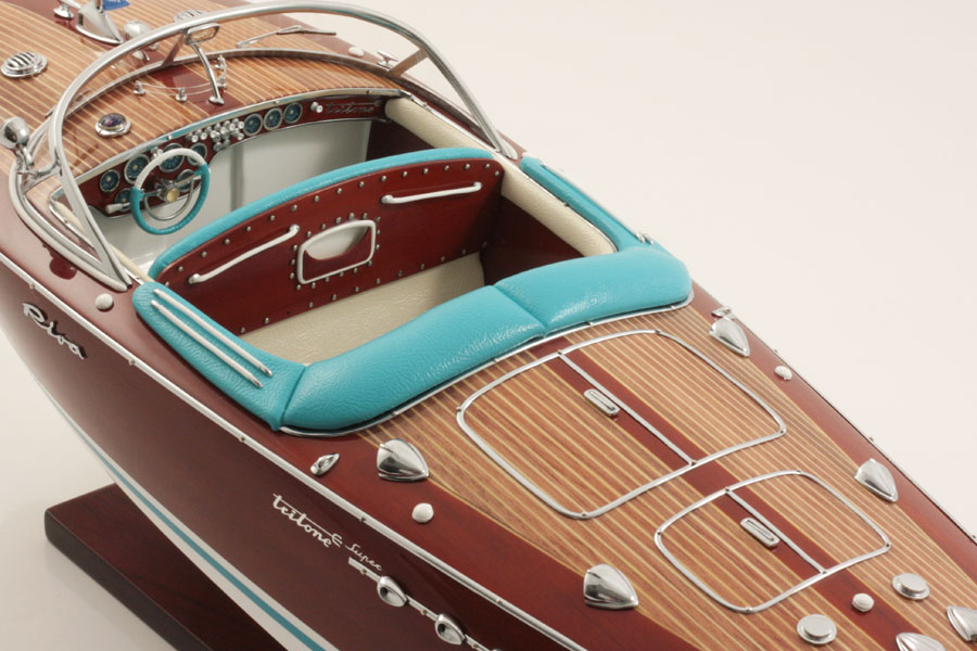 RIVA SUPER TRITONE 1/15° (55CM) 1955 KIADE MAQUETTE