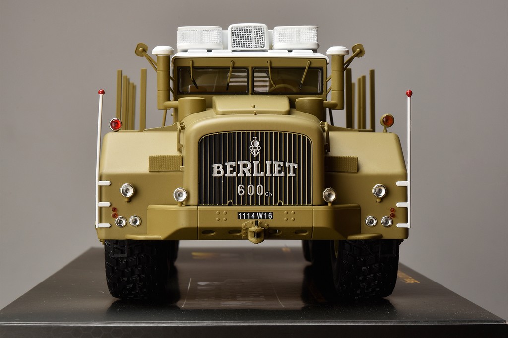 BERLIET T100 N°2 "60 ANS MINIATURES LYON" NOREV 1/43°