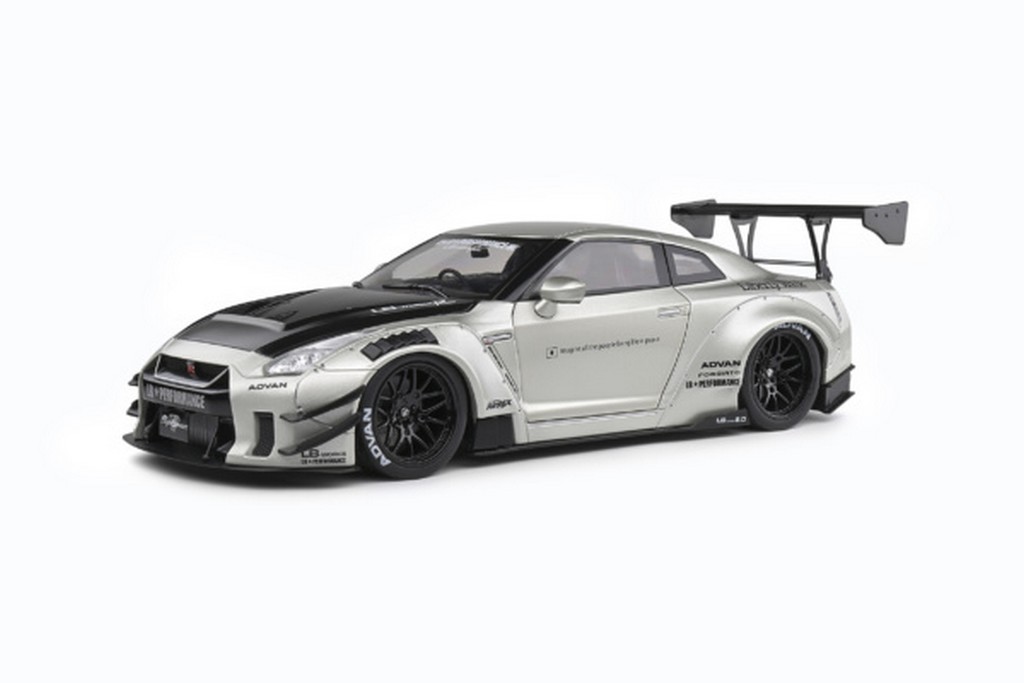 NISSAN GT-R (R35) LIBERTY WALK BODY KIT SOLIDO 1/18°