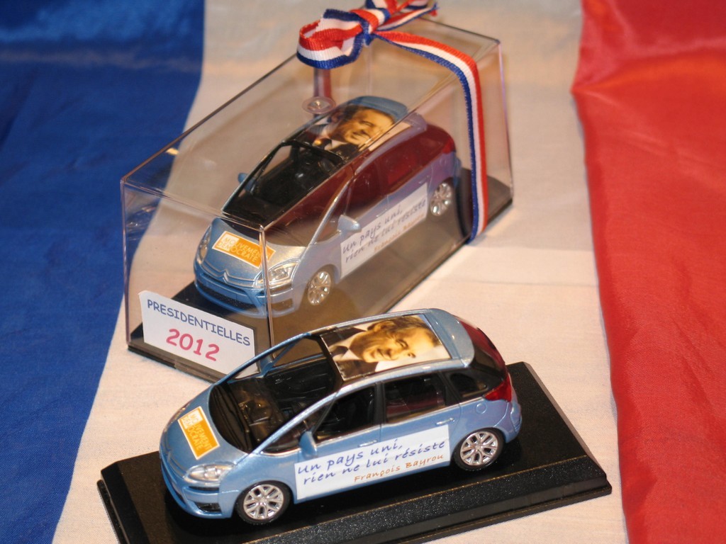 CITROEN C4 PICASSO  F.BAYROU 2012 MINIATURES-LYON 1/43°