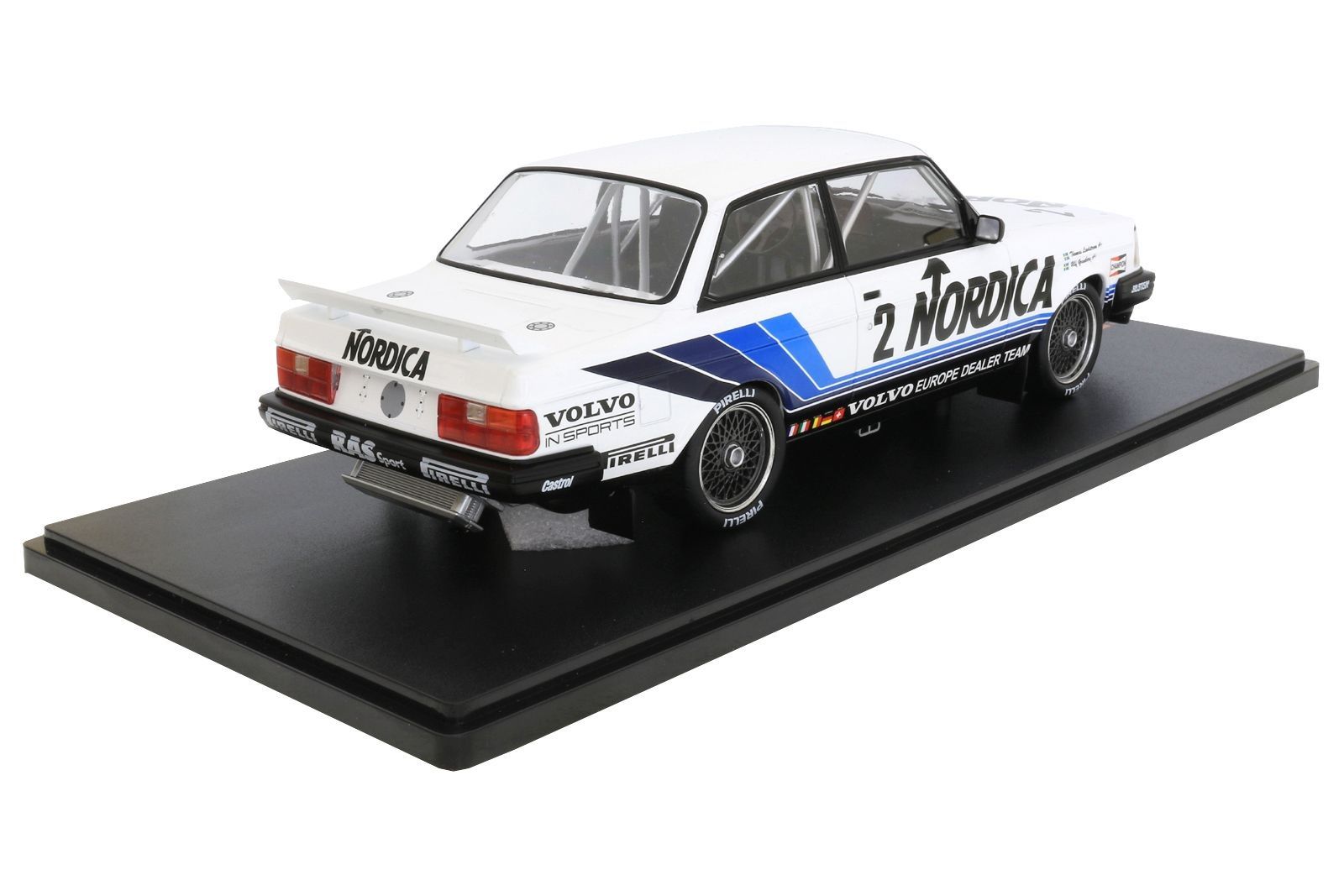 VOLVO 240 TURBO N°2 ETCC BRUNN 1986 IXO 1/18°