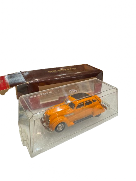 CHRYSLER AIRFLOW 1935 TOURING SEDAN 21 REXTOYS 1/43