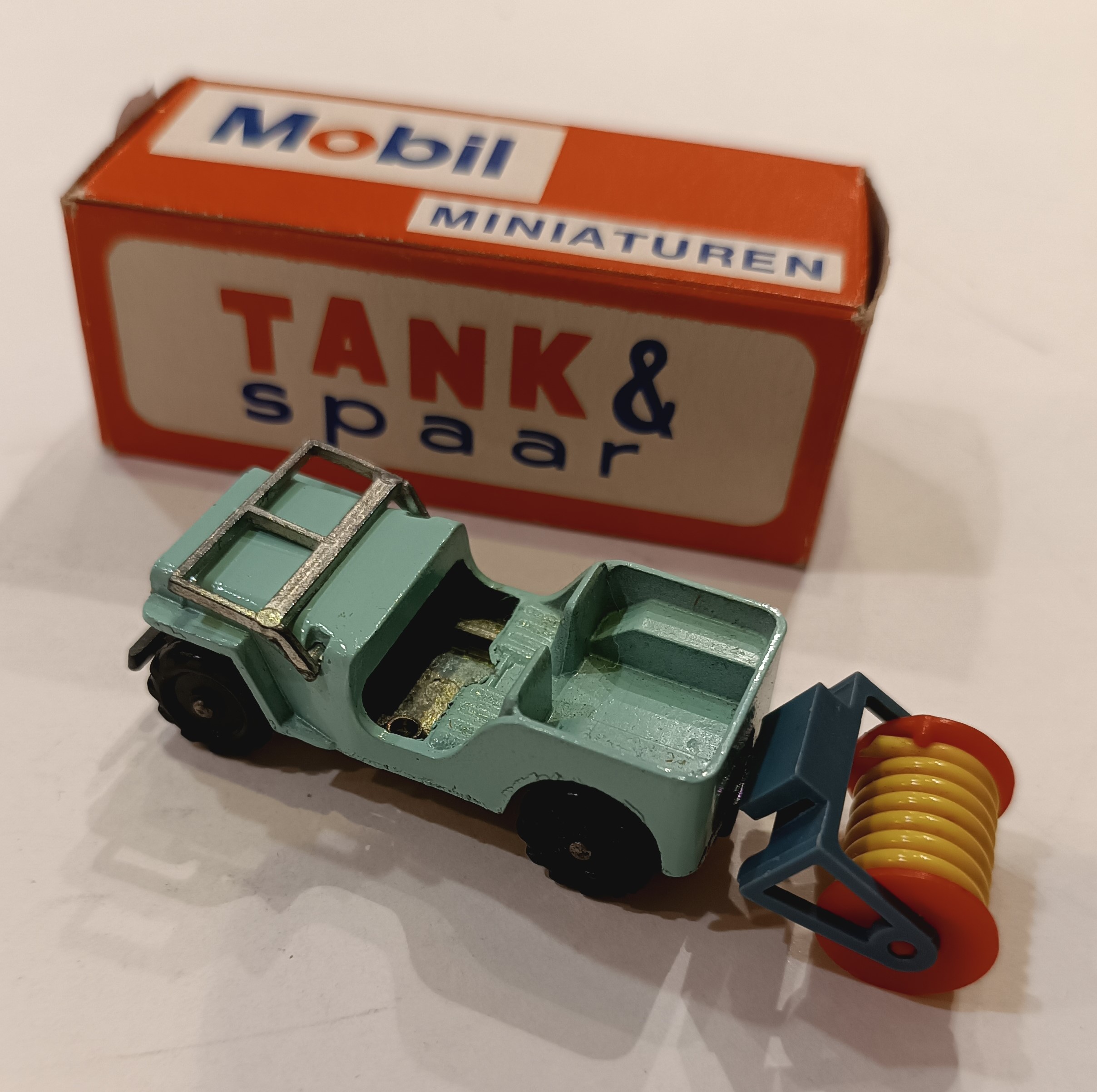 Jeep avec tuyau n°7  Majorette Rail route 1/65