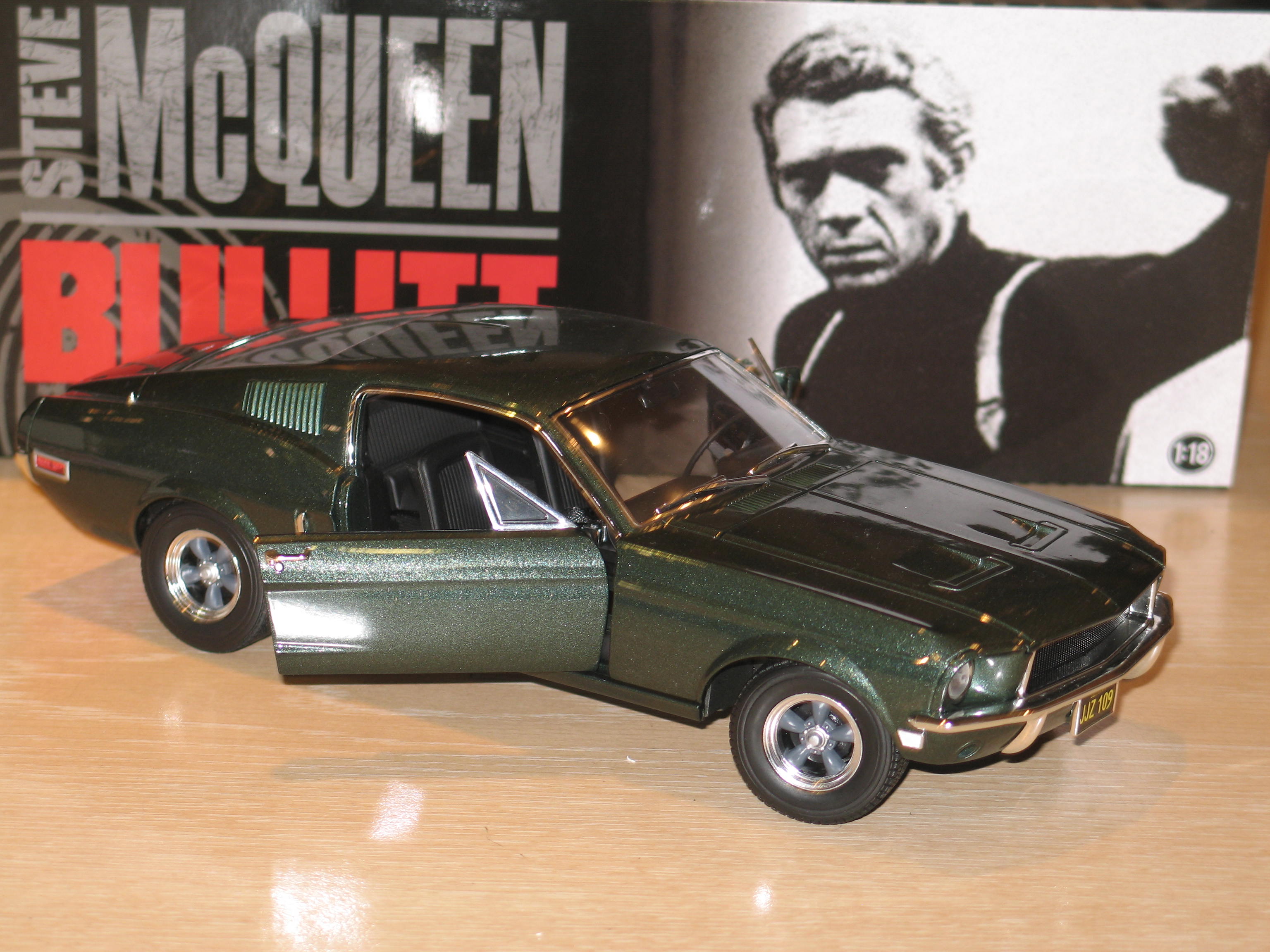 FORD MUSTANG GT 1968 BULLIT GREENLIGHT 1/18°